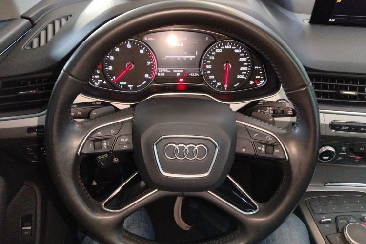 Used Audi Q7 2016 3.0 TFSI parallel import
