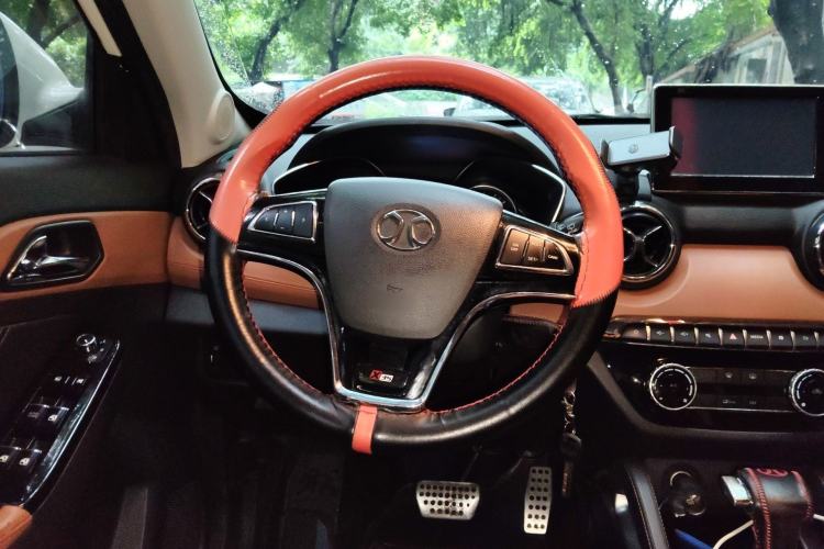 Used BAIC Senova X35 2016 1.5L Automatic Luxury Edition Steering Wheel