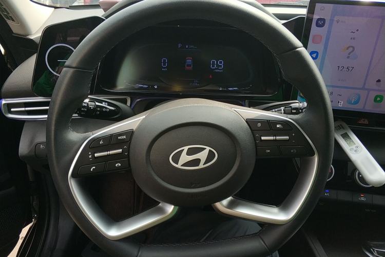 Used Hyundai Elantra 2023 1.5L CVT GLX Elite Edition Steering Wheel