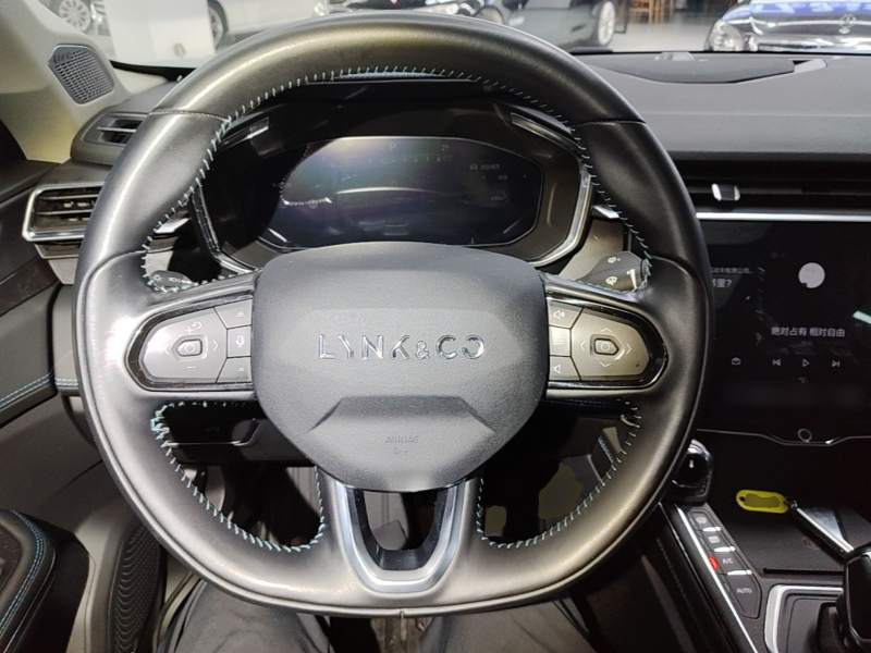 Used Lynk & Co 05 2022 2.0T Two-Wheel Drive Shine Halo — 10