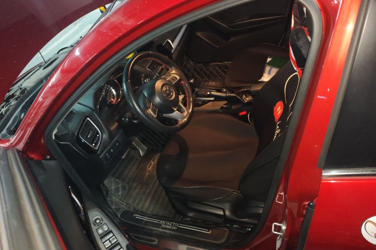 Used Mazda 3 Axela 2016 Sedan 1.5L Automatic Luxury Model
