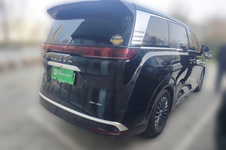 Used Denza D9 2024 DM-i 980 Four-Wheel Drive Flagship Model
