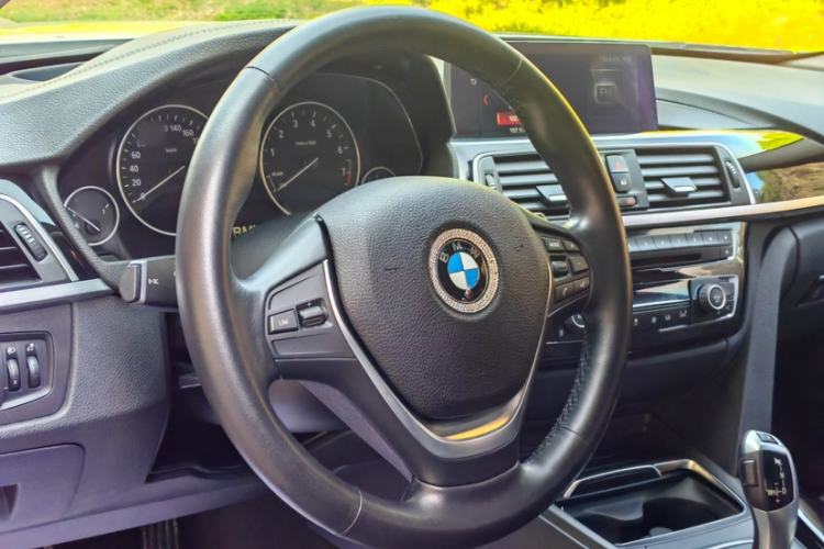 Used BMW 3 Series 2019 320Li Fashion Model Interior 2