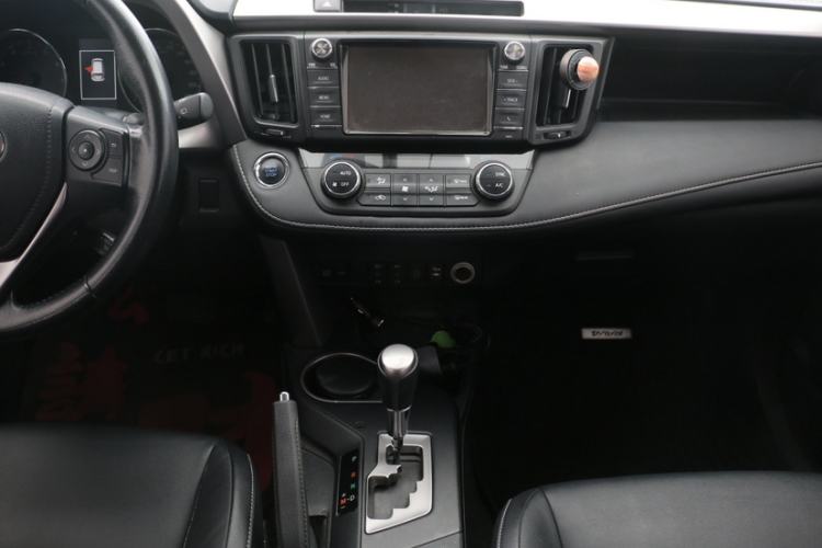 Used Toyota RAV4 2016 2.0L CVT Two-Wheel Drive Smart Edition China V Standard

