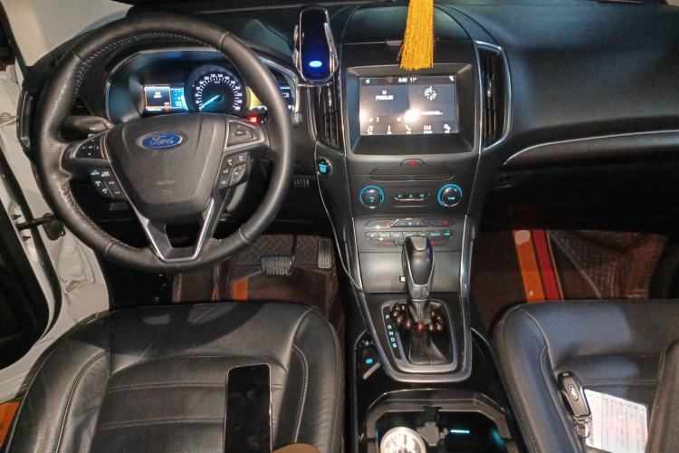 Used Ford Edge 2016 EcoBoost 245 Two-Wheel-Drive Titanium 7-Seater