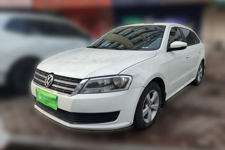 Used Volkswagen Gran Lavida 2013 1.6L Automatic Fashion Model