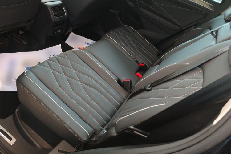 Used Volkswagen Tiguan L 2022 330TSI Automatic Two-Wheel Drive R-Line Enhanced Edition
