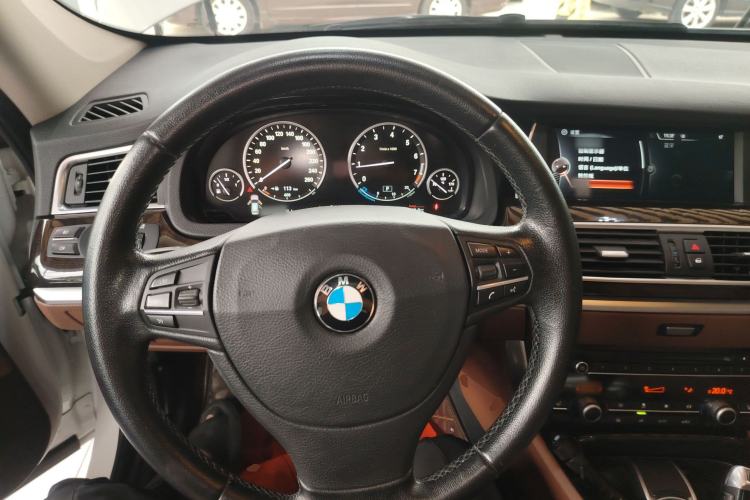 Used BMW 5 Series GT 2014 528i Leading Model
