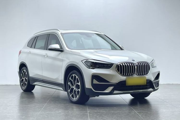 Used BMW X1 2022 sDrive20Li Fashion Model Front Right 45 Deg