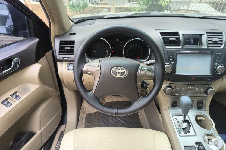 Used Toyota Highlander 2009 3.5L 4x4 7-Seater Luxury Edition
