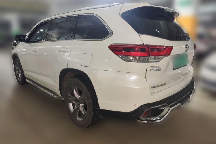 Used Toyota Highlander 2018 2.0T Four-Wheel Drive Luxury Edition 7 Seats China V Emission Standard
