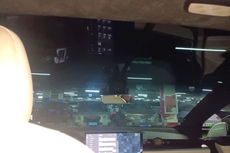 Used Tesla Model X 2023 Three-Motor All-Wheel-Drive Plaid Version Headliner