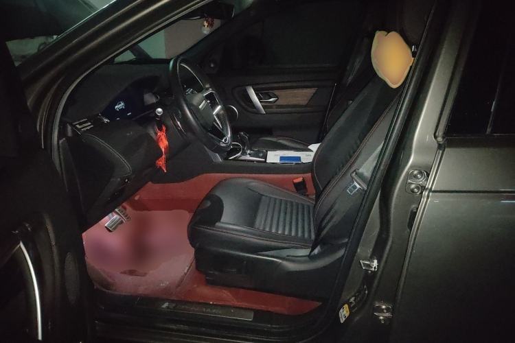 Used Land Rover Discovery Sport 2022 Revised Version 249 PS R-Dynamic S Performance Edition 5 Seats Left Front Seat