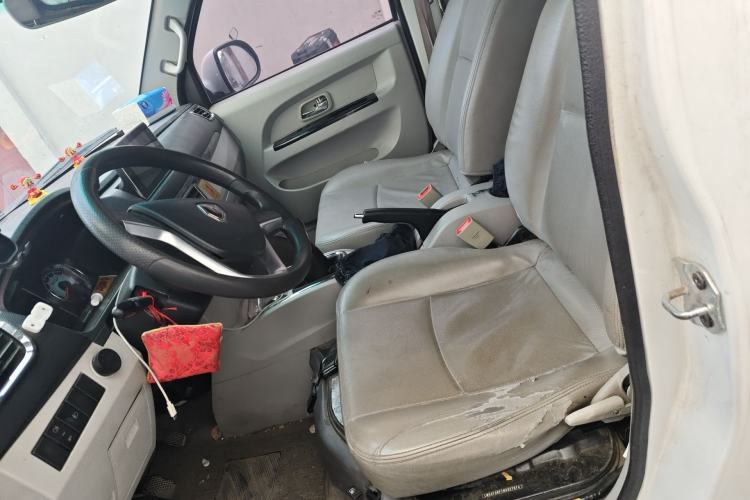 Used Jinbei New Hiace S 2021 1.6L Business Central Air-Conditioned Van China VI Standard SWD16M Left Front Seat