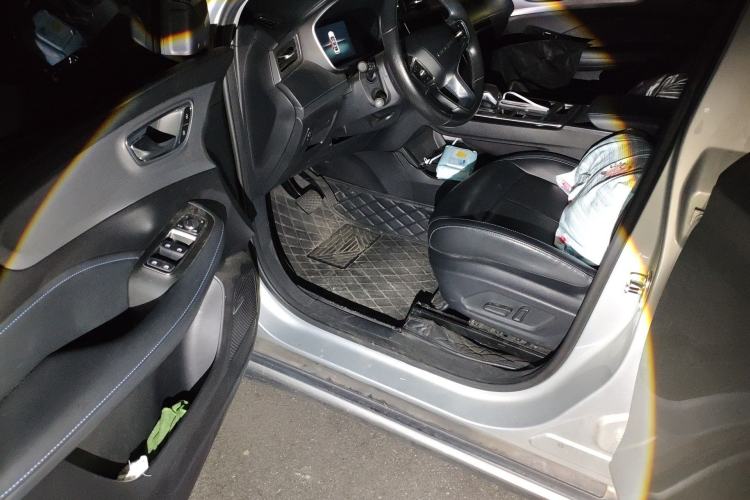 Used Roewe RX5 2020 PLUS 300TGI Automatic Ali National Trend Flagship Edition