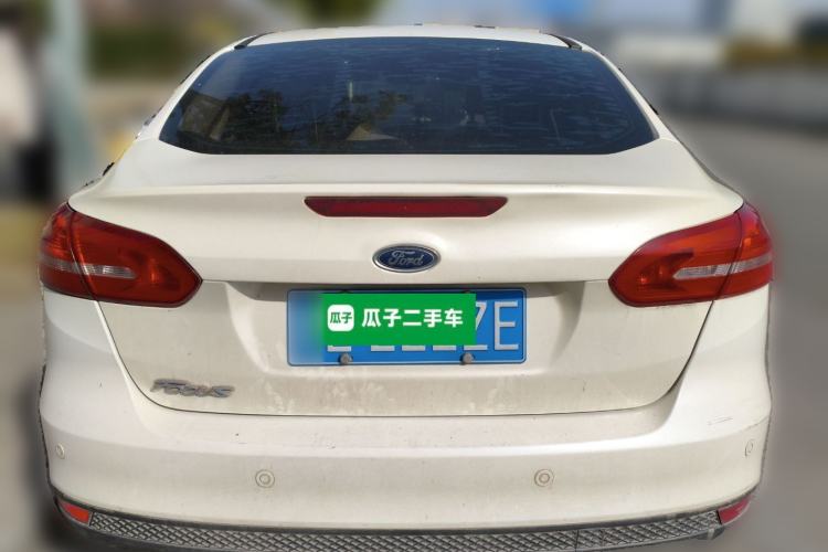 Used Ford Focus 2015 Sedan EcoBoost 125 Automatic Supreme Style Edition