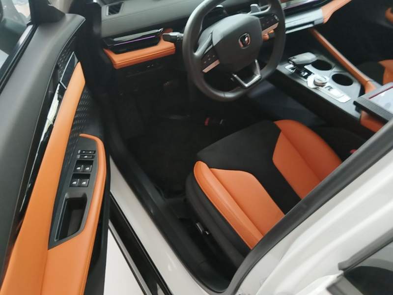Used CHANGAN UNI-V 2023 1.5T Sport Edition — 15