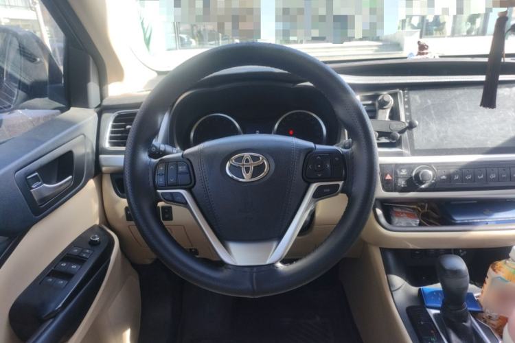 Used Toyota Highlander 2018 2.0T Four-Wheel Drive Elite Edition 7 Seats China V Standard Steering Wheel