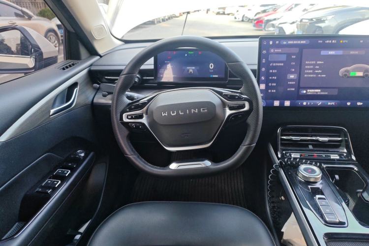 Used Wuling Xingguang 2024 Co-Creation Edition 510 Advanced Model
