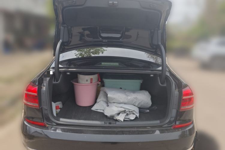 Used Volkswagen Passat 2017 330TSI DSG Luxury Edition Trunk