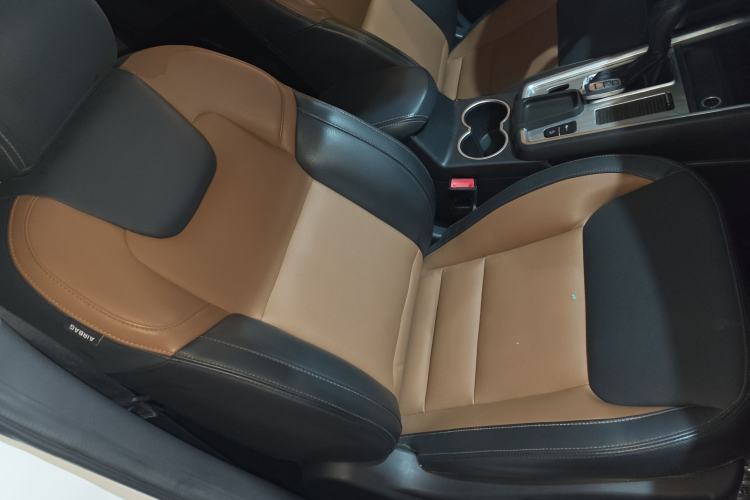 Used Geely Auto Vision X6 2016 1.3T CVT Flagship Model
