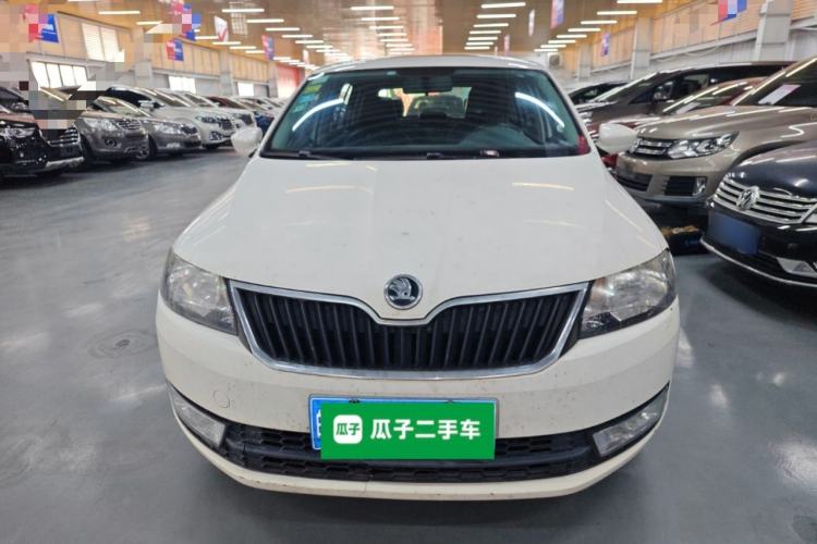 Used Skoda Rapid Spaceback 2014 1.6L Automatic Enjoyment Edition Front