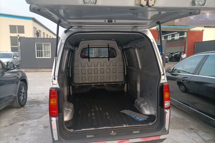 Used Wuling Zhiguang 2023 1.5L Utility Version with Enclosed Windows 2 Seats