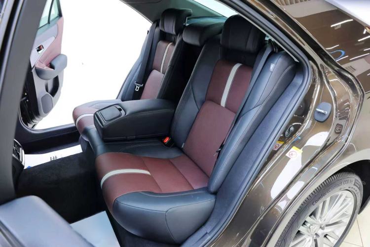 Used Toyota Crown 2017 2.0T Sport Edition Interior 8