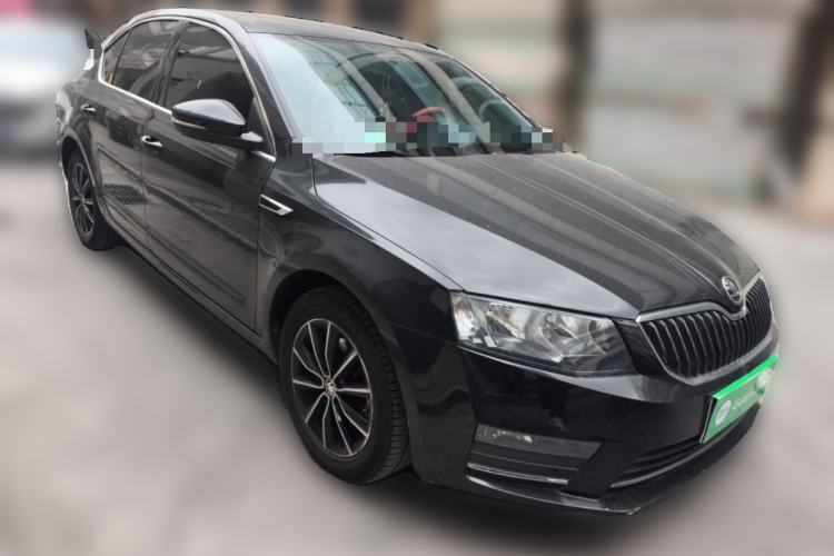 Used Skoda Octavia 2017 1.6L Manual Smart Drive Edition Front Right 45 Deg