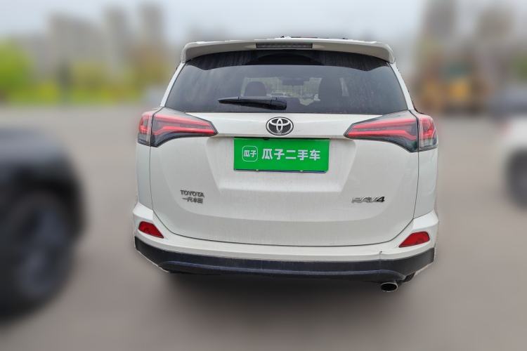 Used Toyota RAV4 2016 2.0L CVT Two-Wheel Drive Fashion Edition China V Standard