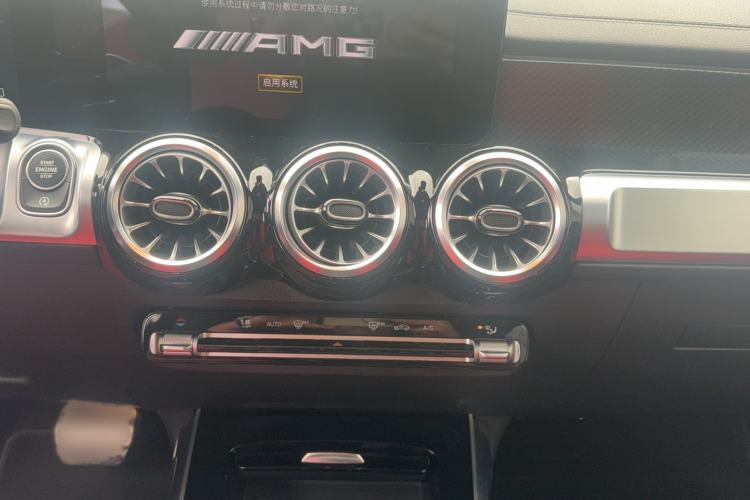 Used Mercedes-Benz GLB AMG 2022 AMG GLB 35 4MATIC Interior 4