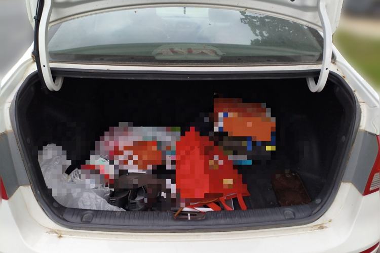 Used Kia K2 2015 Sedan 1.4L MT GLS Trunk