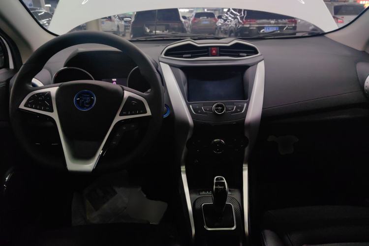 Used BYD Yuan New Energy 2018 EV360 Smart Connected Cool Model