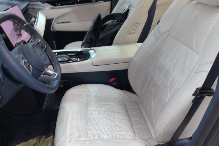 Used Zeekr 009 2024 7-Seater Walk-Through Version Four-Wheel Drive 108 kWh
