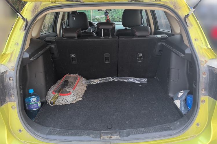 Used Suzuki S-Cross 2014 1.6L Manual Two-Wheel Drive Elite Model
