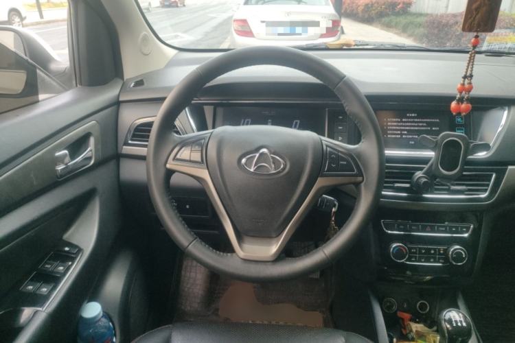 Used CHANGAN KAICHENG Oushang A600 2016 1.5L Manual Luxury 7-Seater Steering Wheel