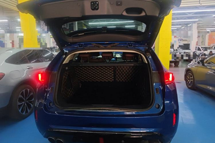 Used Wey VV7 2017 2.0T Flagship Model Trunk