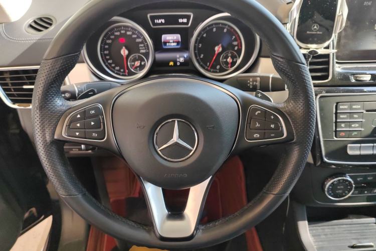 Used Mercedes-Benz GLE Coupe 2017 GLE 400 4MATIC Coupe SUV