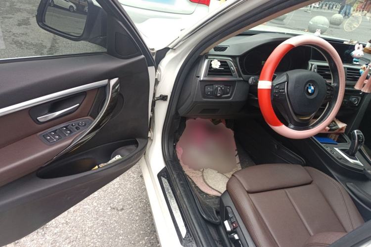 Used BMW 3 Series 2018 320Li Leading Luxury Package
