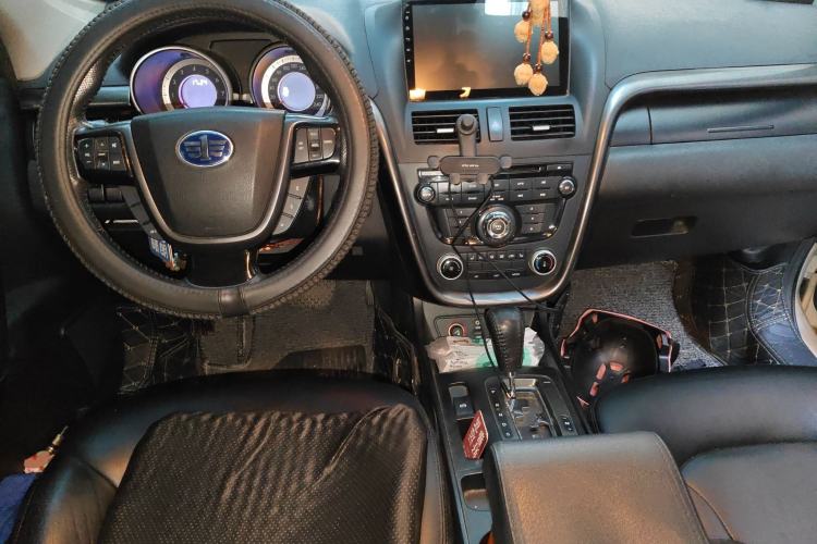 Used Bestune X80 2016 2.0L automatic Comfort trim level