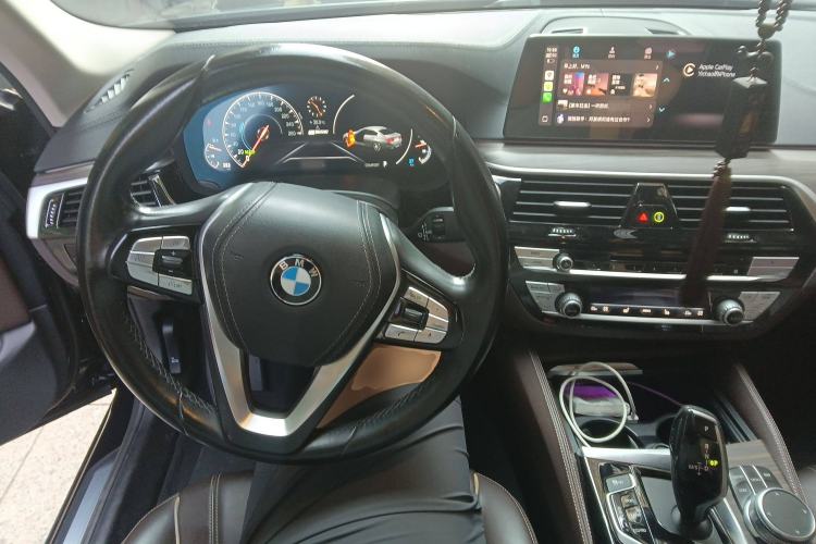 Used BMW 5 Series New Energy 2019 530Le Luxury Package
