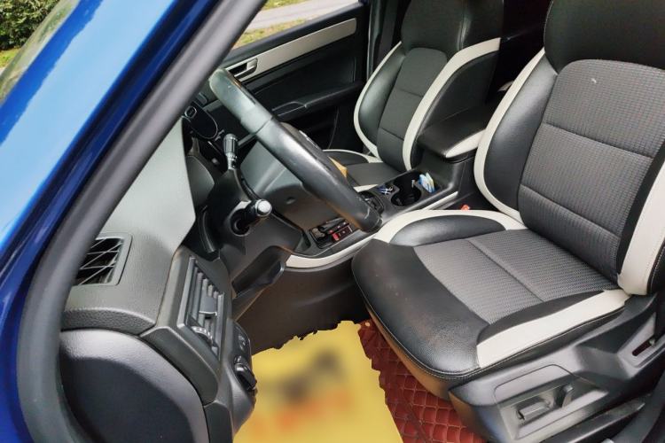 Used Qoros 5 2017 1.6T Automatic Prestige Model Left Front Seat