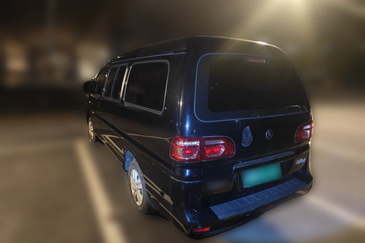 Used FORTHING Lingzhi 2023 M5L 1.6L Base Model 7 Seats