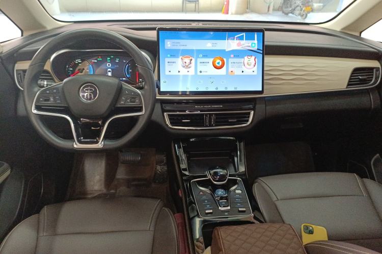 Used BYD Song MAX New Energy 2022 DM-i 105KM Executive Edition Center Console