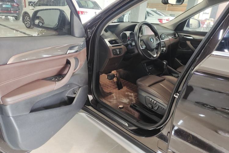 Used BMW X1 2018 sDrive18Li Luxury Model
