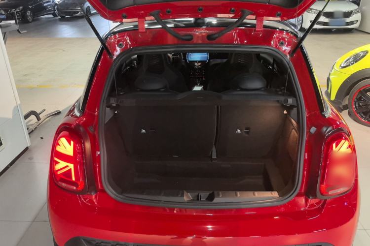 Used MINI 2023 Updated 2.0T COOPER S Racing Driver Trunk