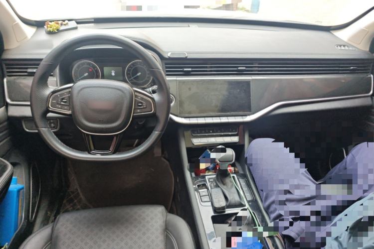 Used Sinotruk VGV U70 2020 1.5T Automatic Smart Enjoyment Elite Version 7 Seats Center Console