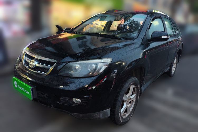 Used BYD S6 2014 2.0L Manual Luxury 5-Seater