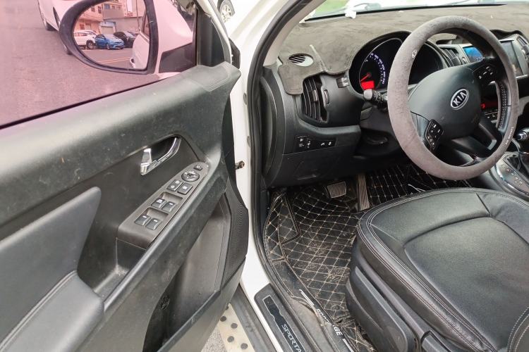 Used Kia Sportage R 2014 2.0L Automatic Two-Wheel Drive GLS Trim