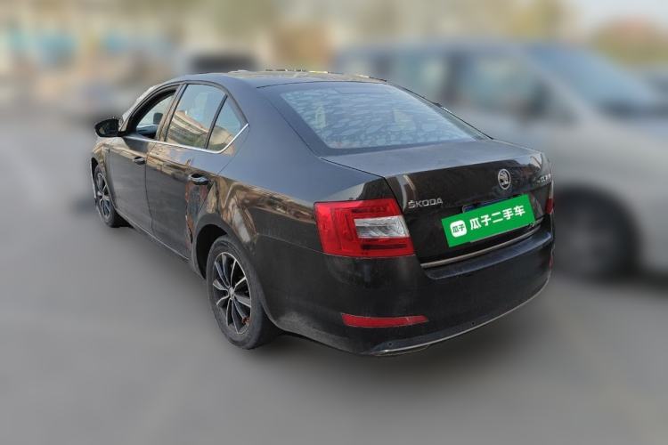 Used Skoda Octavia 2017 1.6L Manual Smart Drive Edition